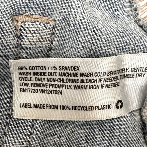 Wild Fable Loose Fit Distressed Jeans High Rise Denim Size 8 - Picture 7 of 9